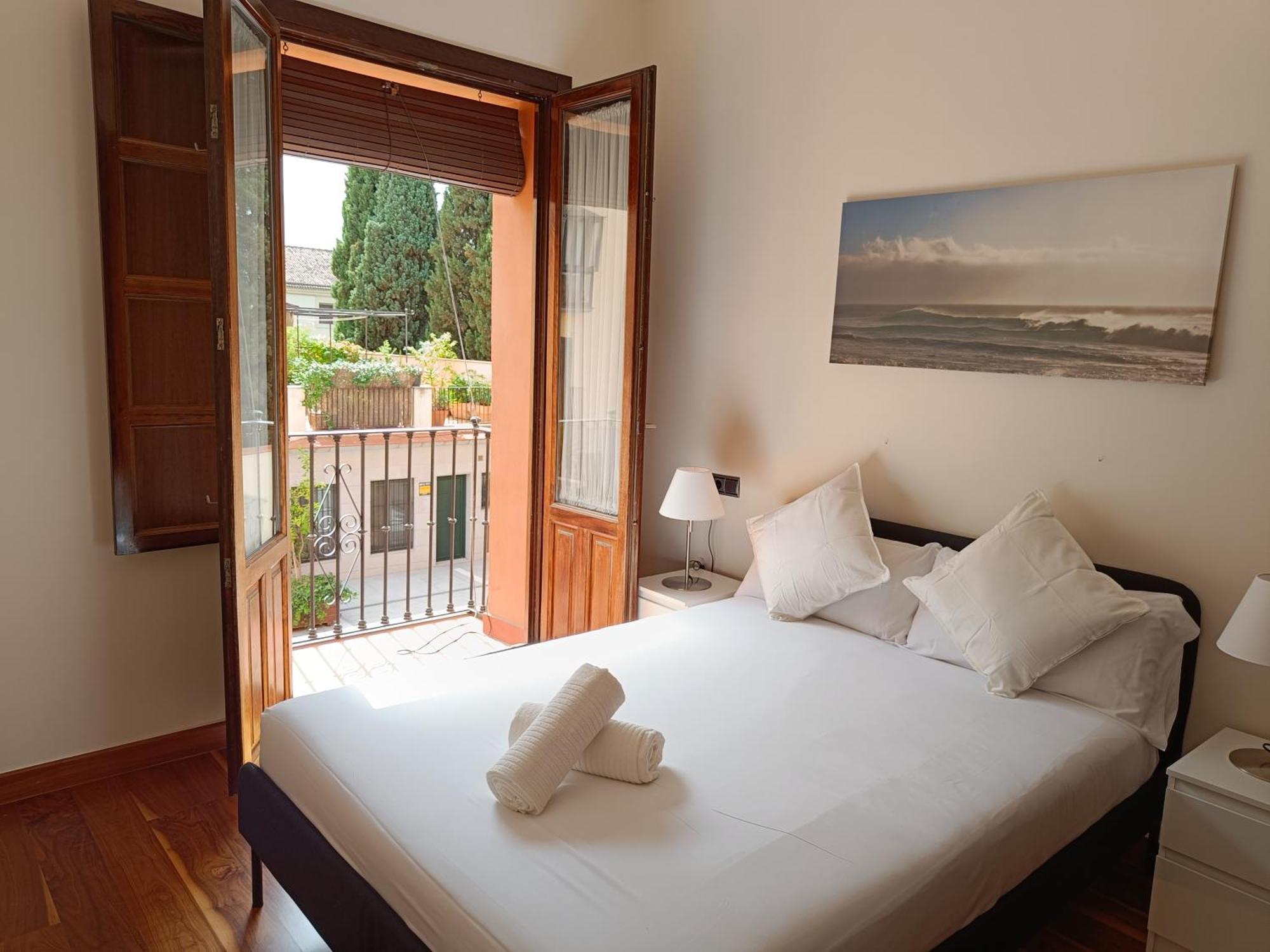 Apartamentos Palacio De Los Jeronimos 그라나다 외부 사진