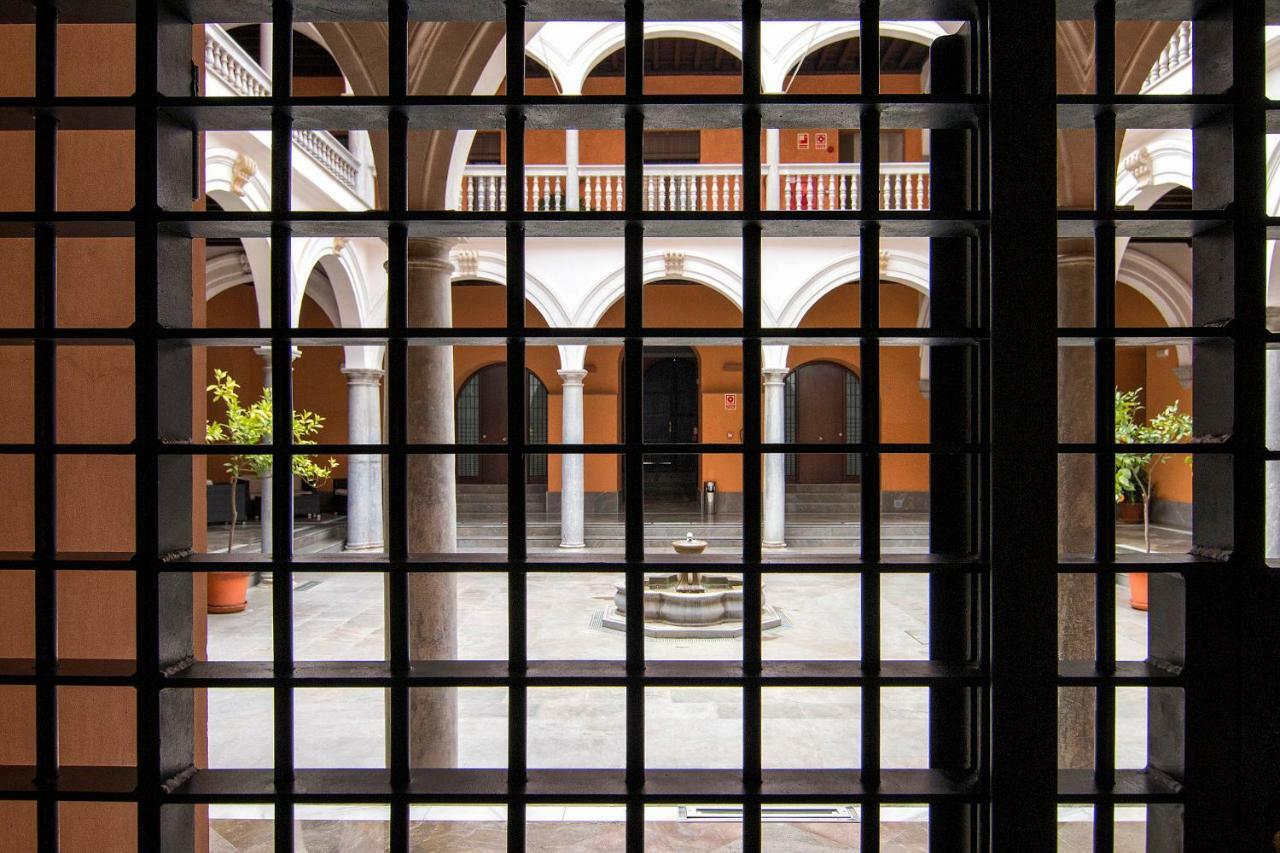 Apartamentos Palacio De Los Jeronimos 그라나다 외부 사진