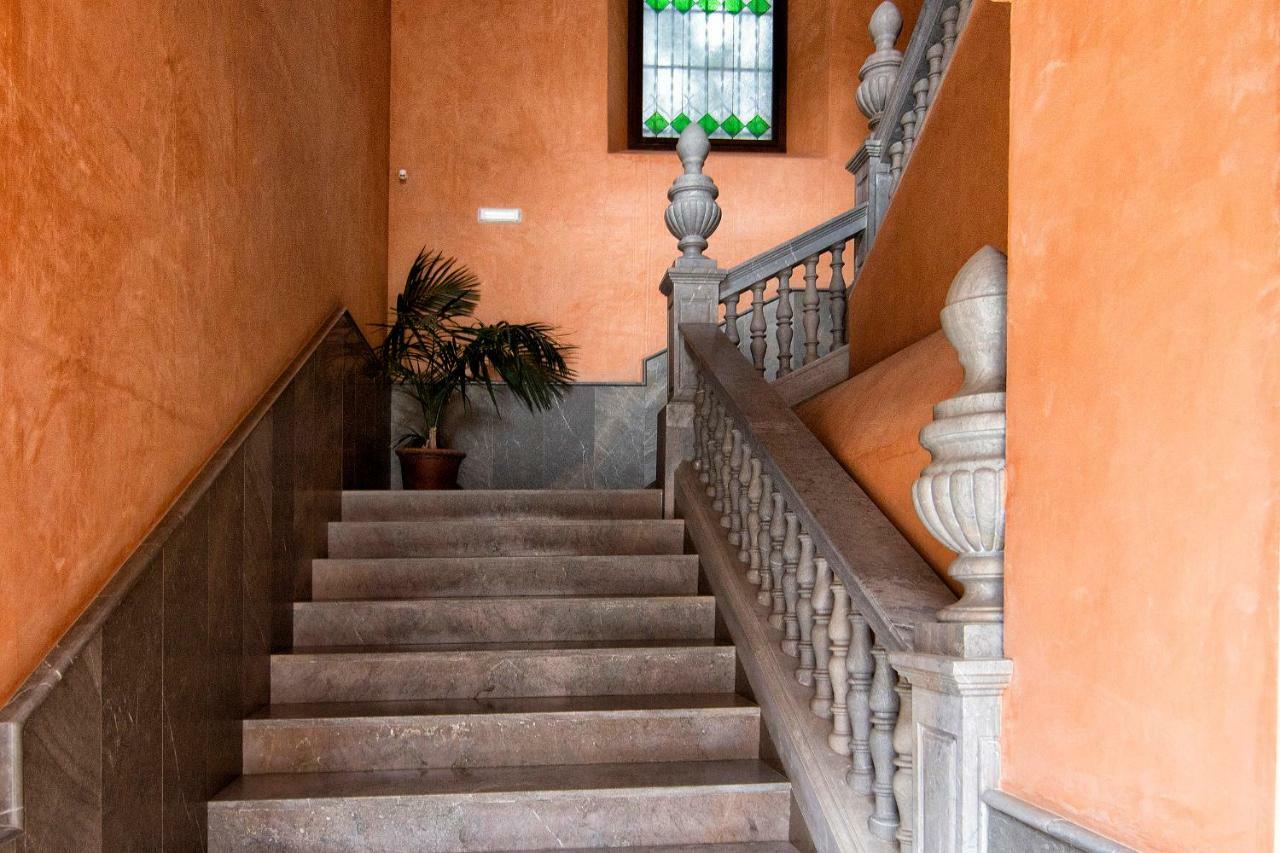 Apartamentos Palacio De Los Jeronimos 그라나다 외부 사진