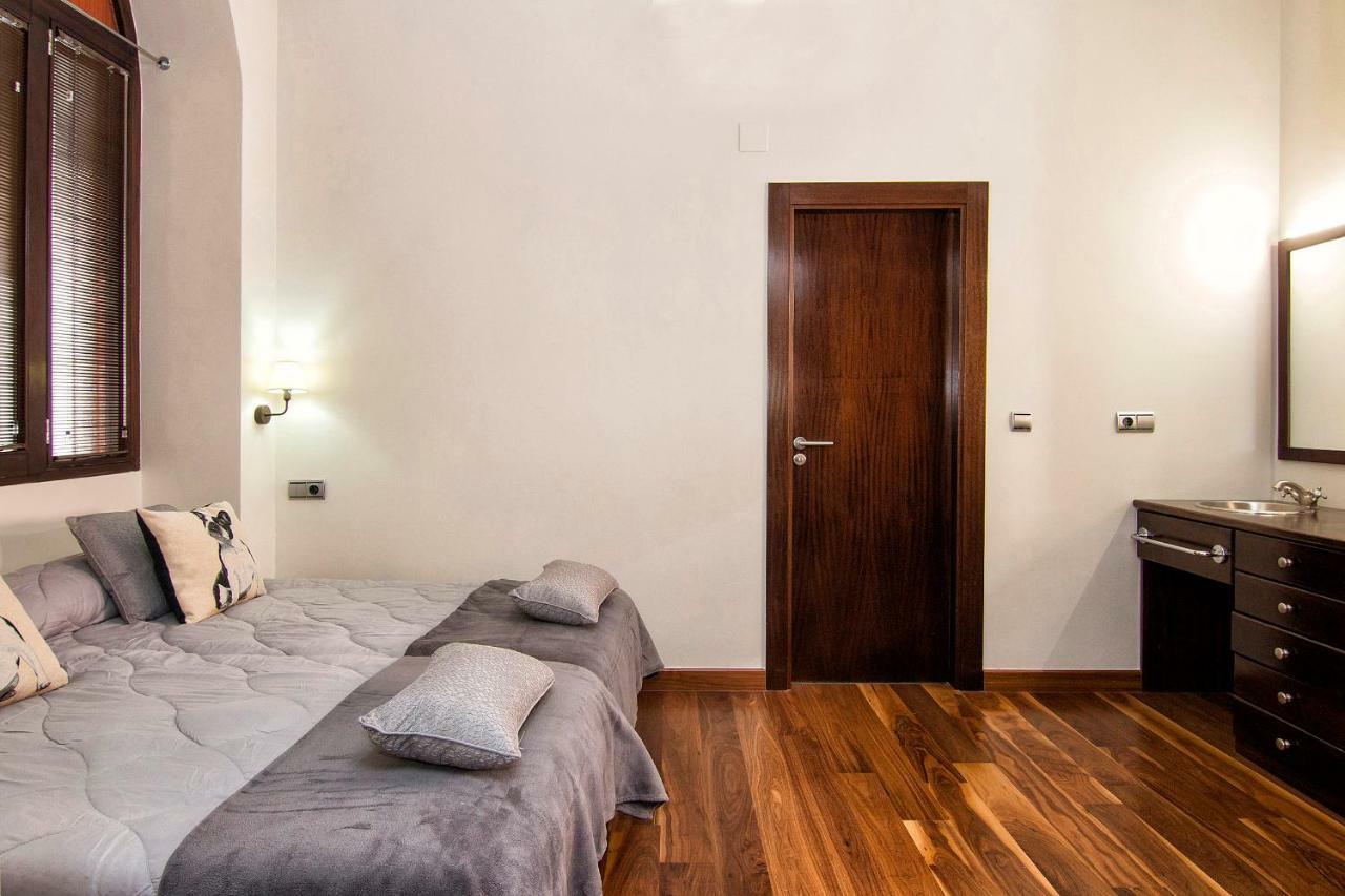 Apartamentos Palacio De Los Jeronimos 그라나다 외부 사진