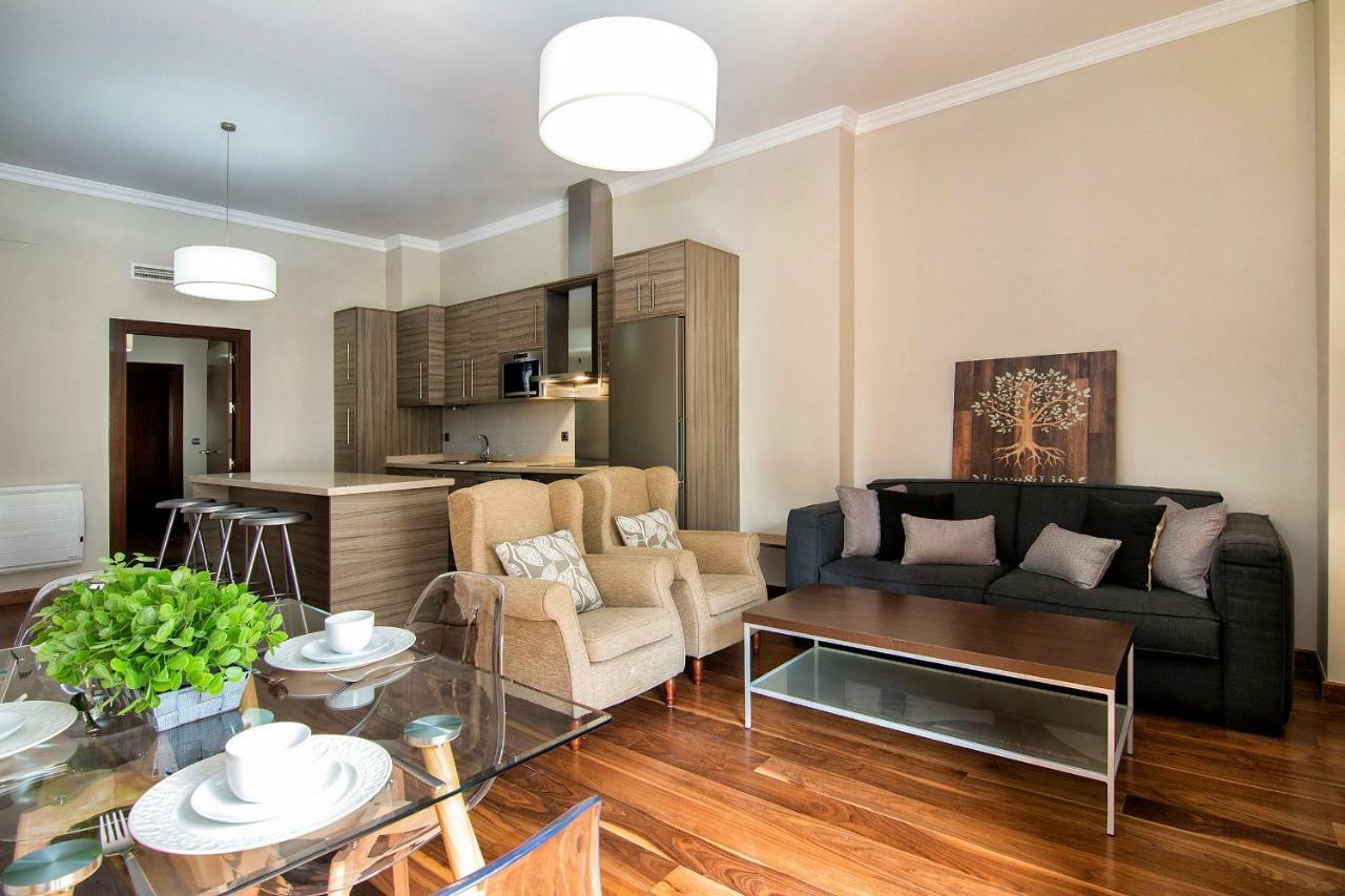 Apartamentos Palacio De Los Jeronimos 그라나다 외부 사진