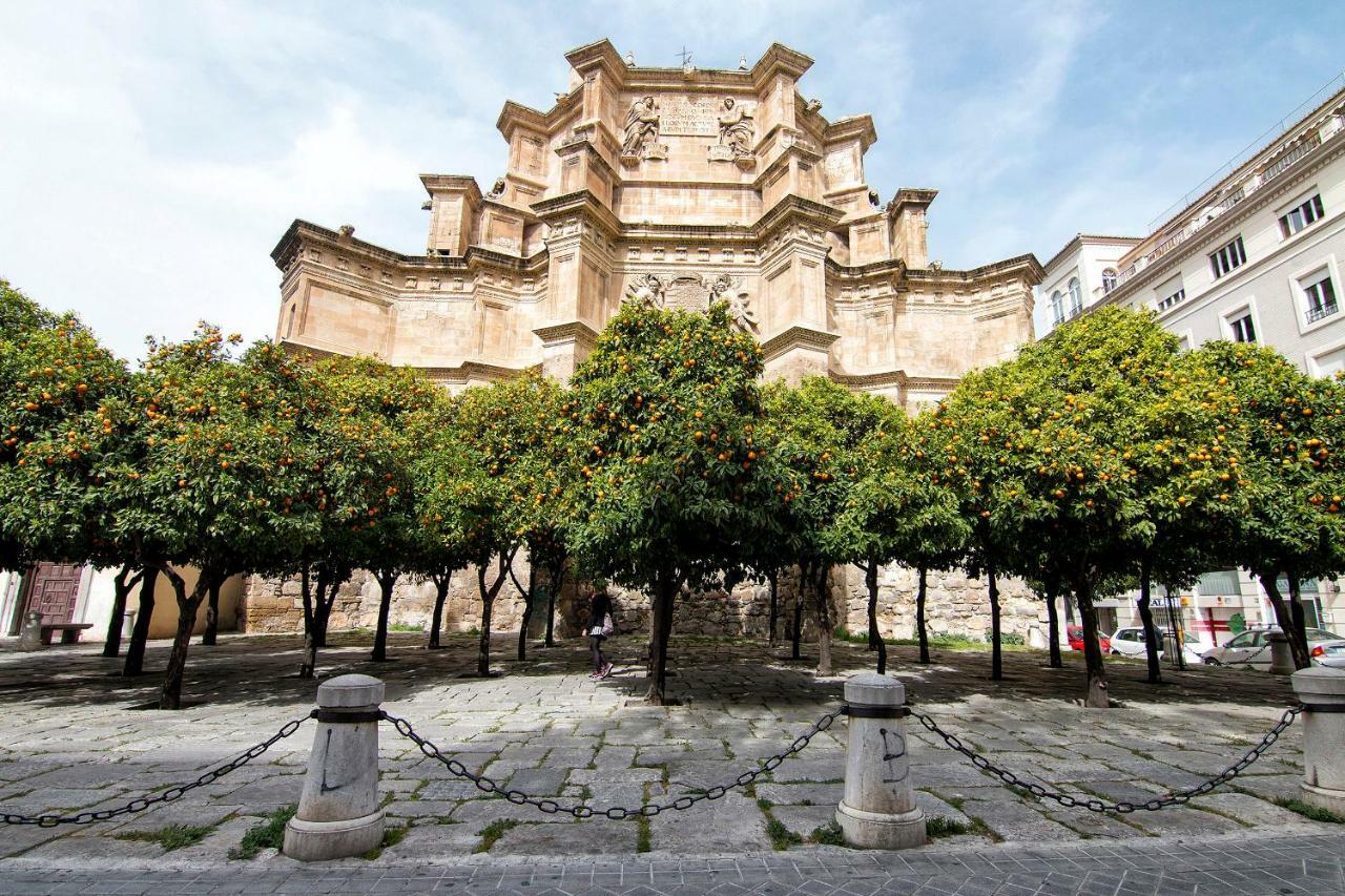 Apartamentos Palacio De Los Jeronimos 그라나다 외부 사진