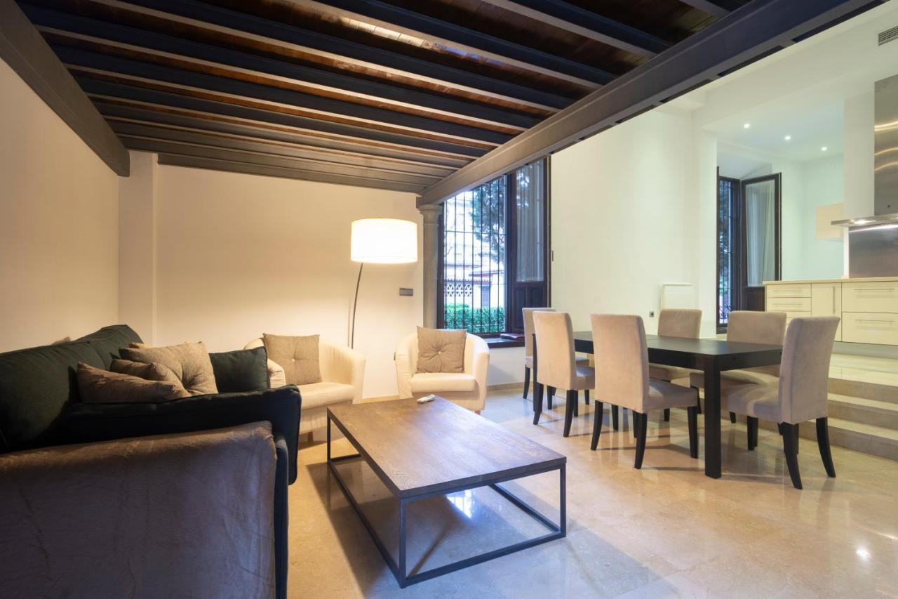Apartamentos Palacio De Los Jeronimos 그라나다 외부 사진